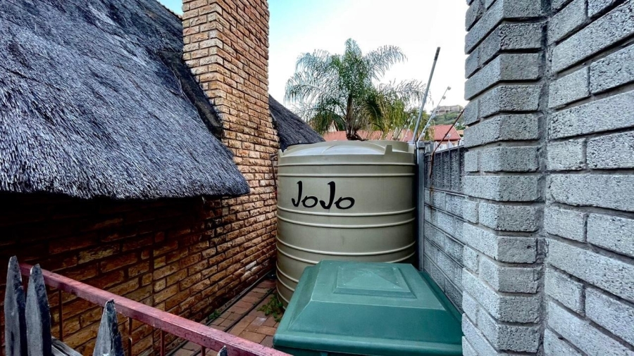 3 Bedroom Property for Sale in Safari Gardens North West